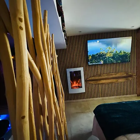 Escapade Romantique, Jacuzzi, Sauna, A 900m * 그랑 포르 필립
